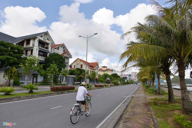 Anh: Pho biet thu o noi tap trung nguoi giau doc bien Ha Long